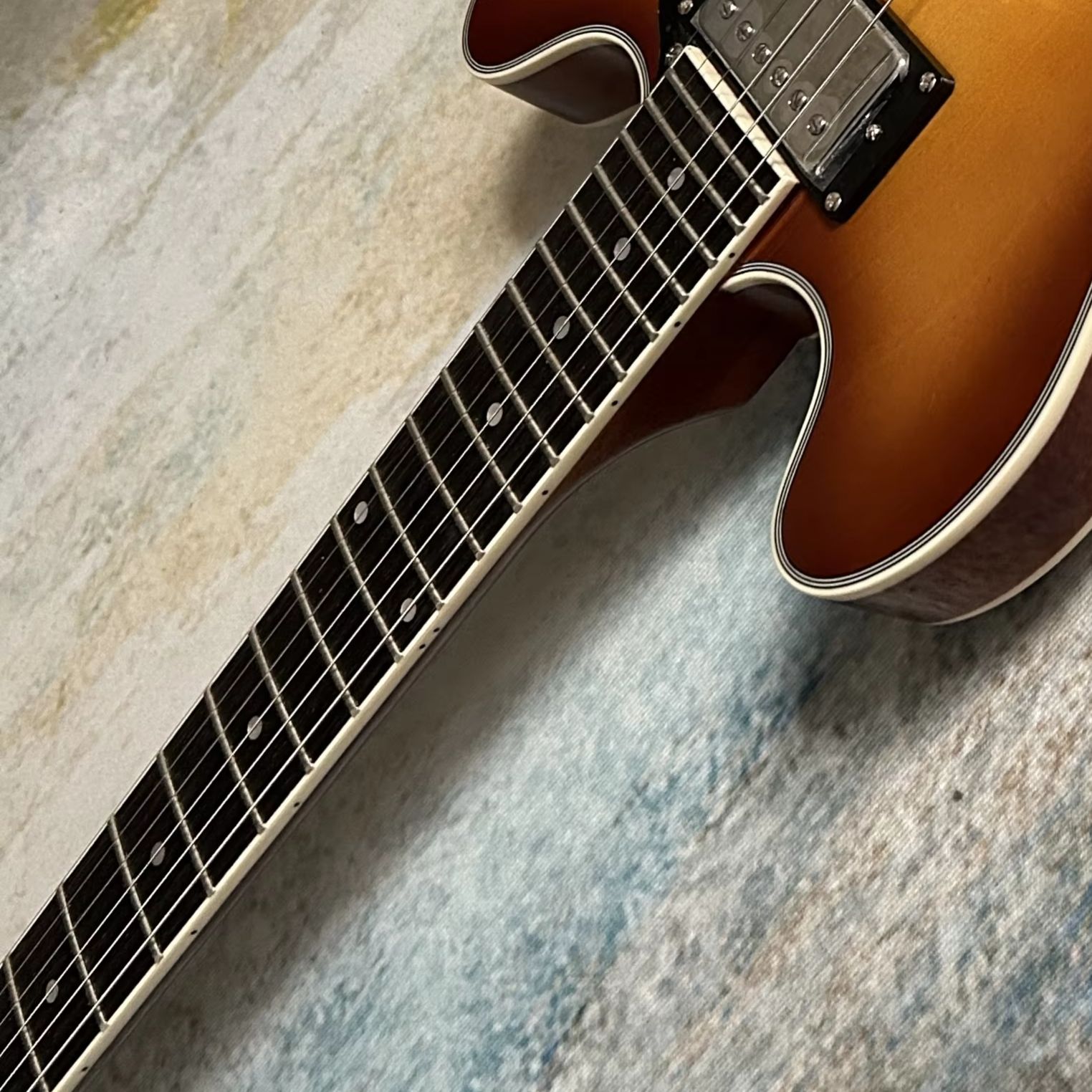 ELectric Guitar Lemon Sunburst - Dobro Resonator Guitar recension och pris
